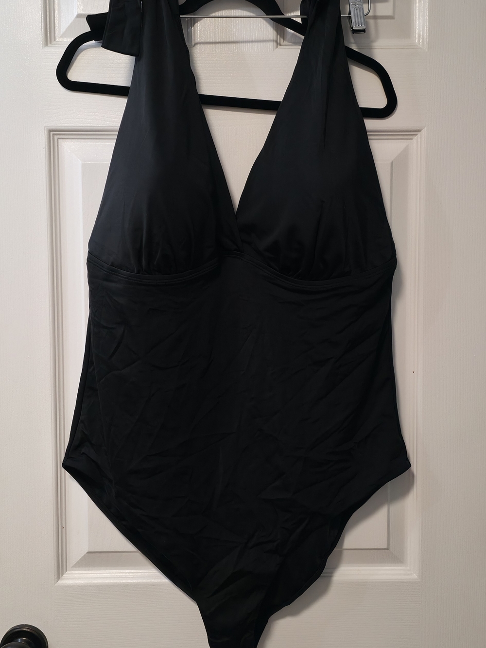 Swimsuits For All Black One-Piece Halter Swimsuit